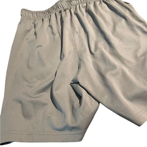 Zelos size large workout shirts excellent condition - Picture 2 of 2